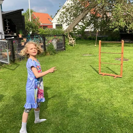 Det Blagronne Hus Hals