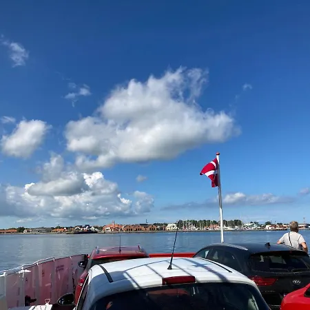 Det Blagronne Hus * Hals