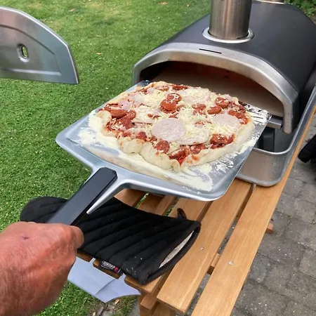 Det Blagronne Hus * Hals