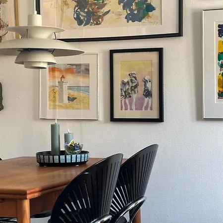 Det Blagronne Hus Hals