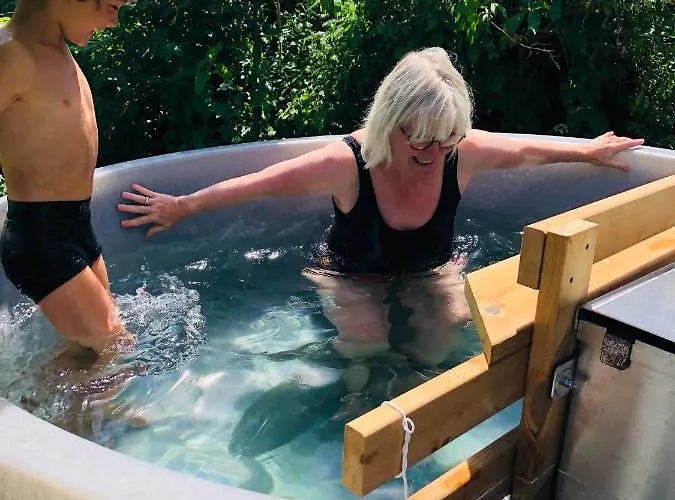 Det Blagronne Hus Apartamento Hals