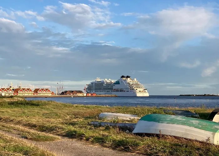 Det Blagronne Hus * Hals