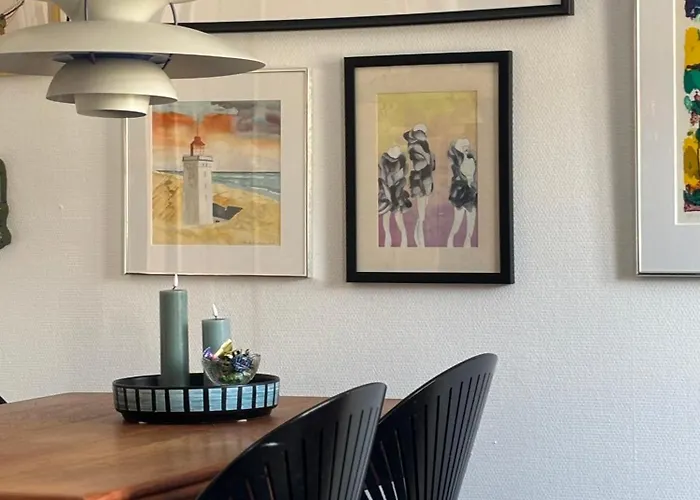 Det Blagronne Hus Hals